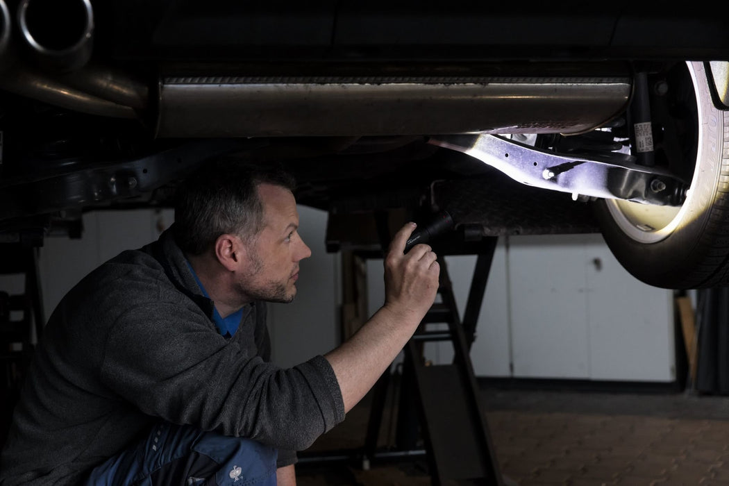 EAN 4029113940801 - Ledlenser P7R Negro Linterna de mano LED imagen 4