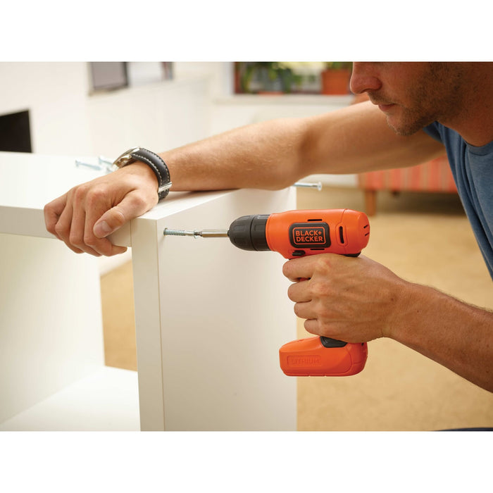 EAN 5035048631706 - Black & Decker BDCD8-QW taladro Sin llave Negro, Naranja imagen 7