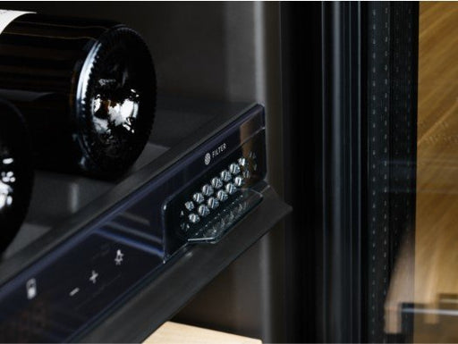 EAN 7332543844463 - AEG M9RWCAF2 accesorio o pieza de frigorífico/congelador Filtro Negro, Blanco imagen 2