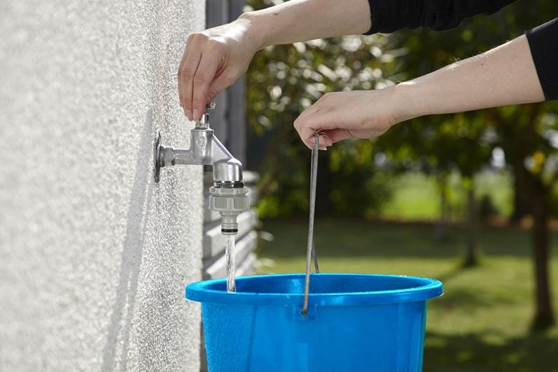 EAN 0000040785646 - Gardena 18222-50 accesorio para manguera Conector para grifo Gris 1 pieza(s) imagen 3