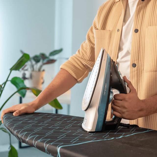EAN 8435484018678 - Cecotec IronHero 2600 Force Plancha seco 2600 W Negro, Azul imagen 8