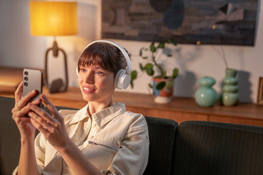 EAN 4895229139725 - Philips TAH3209WT/00 auricular y casco Auriculares Inalámbrico Diadema Llamadas/Música Bluetooth Blanco imagen 2