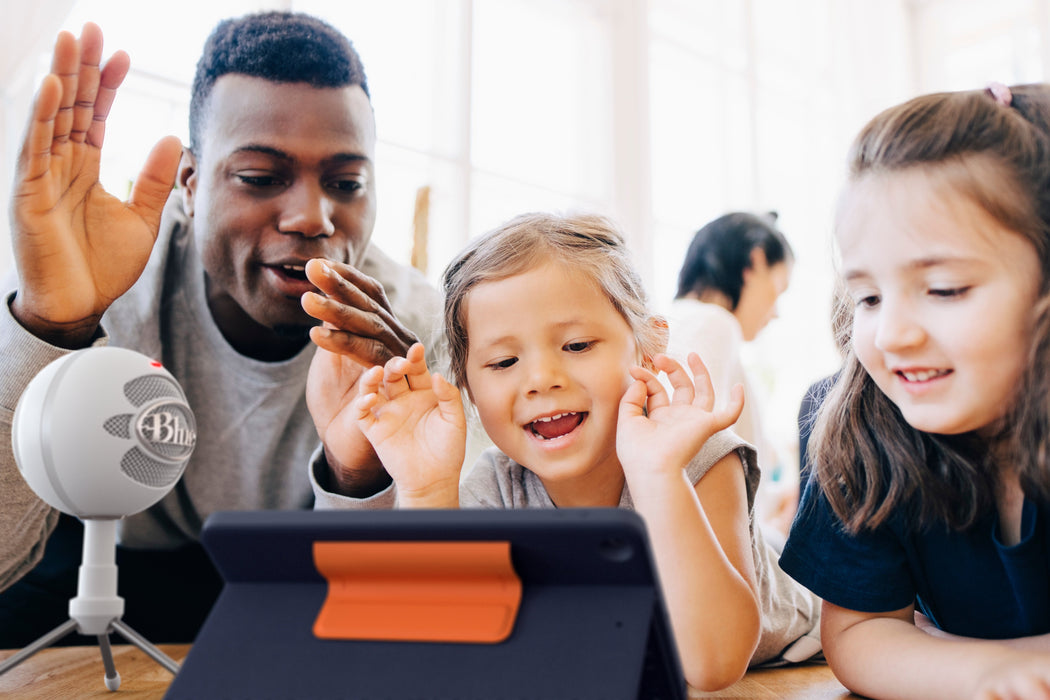 EAN 5099206089778 - Logitech 920-009656 teclado para móvil QWERTZ Alemán Smart Connector Azul imagen 5