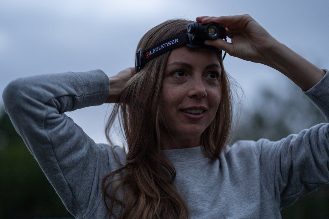 EAN 4058205020879 - Ledlenser H5R Core Negro Linterna con cinta para cabeza LED imagen 7