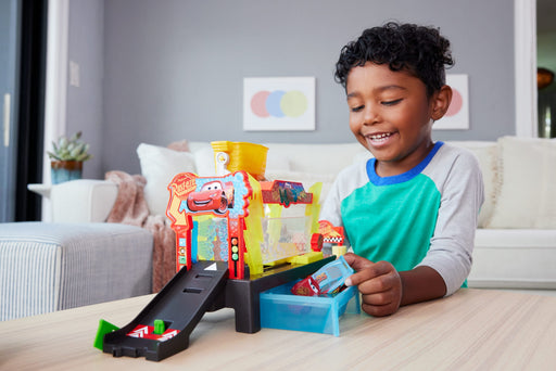 EAN 0194735264100 - Disney Pixar Cars JBM70 set de juguetes imagen 2