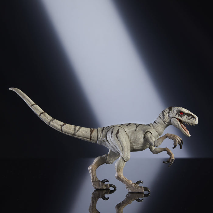 EAN 0194735284955 - Jurassic World Hammond Collection Atrociraptor Ghost imagen 4