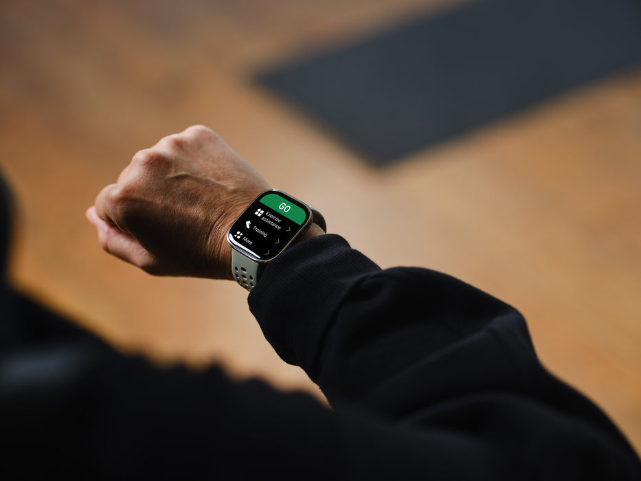 EAN 6970100377996 - Amazfit Bip 6 Stone 5 cm (1.97") AMOLED Digital 390 x 450 Pixeles Pantalla táctil Oro GPS (satélite) imagen 4