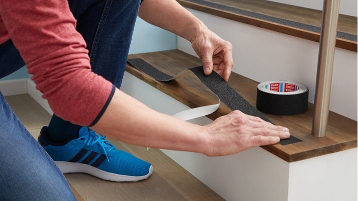 EAN 4042448101570 - TESA 55588 Cinta antideslizante para baño Negro imagen 5