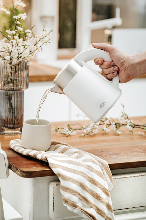 EAN 5903887809665 - Adler AD 1372W tetera eléctrica 0,6 L 800 W Metálico, Blanco imagen 10