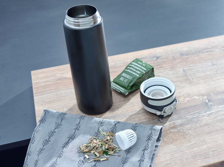 EAN 4006501032713 - Leifheit 03271 taza de viaje 600 ml Negro Acero inoxidable imagen 5