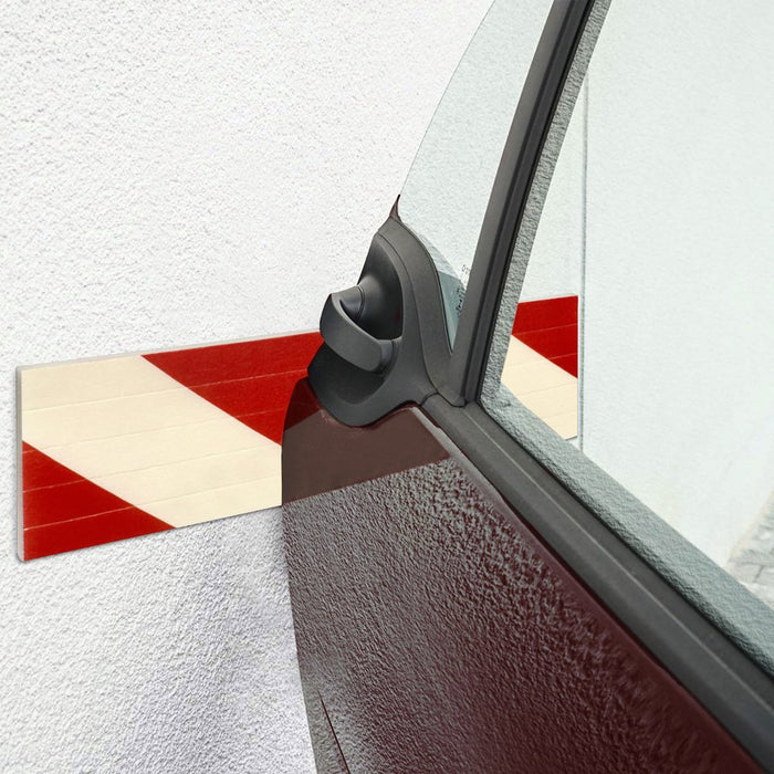 EAN 8014846001024 - Wolfpack Protector Antiroces Cochera Adhesivo Flexible 32x40 cm. imagen 3