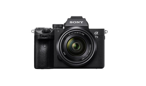 EAN 4548736079748 - Sony α 7 III + 28-70mm MILC 24,2 MP CMOS 6000 x 4000 Pixeles Negro imagen 1