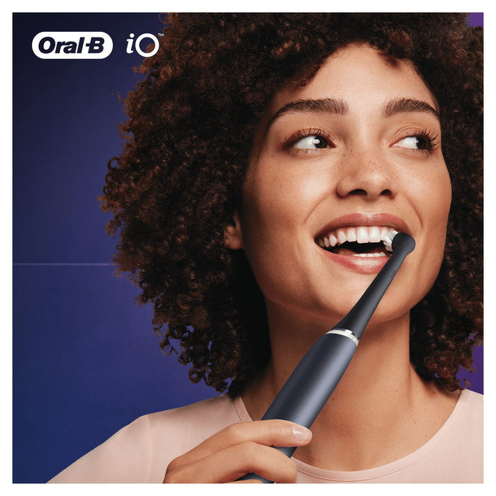 EAN 4210201301837 - Oral-B iO Ultimate Clean 80335625 cepillo de cabello 2 pieza(s) Negro imagen 2