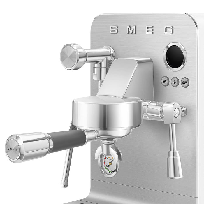 EAN 8017709347017 - Smeg EMC02WHMEU cafetera eléctrica Manual Máquina espresso 1,7 L imagen 14