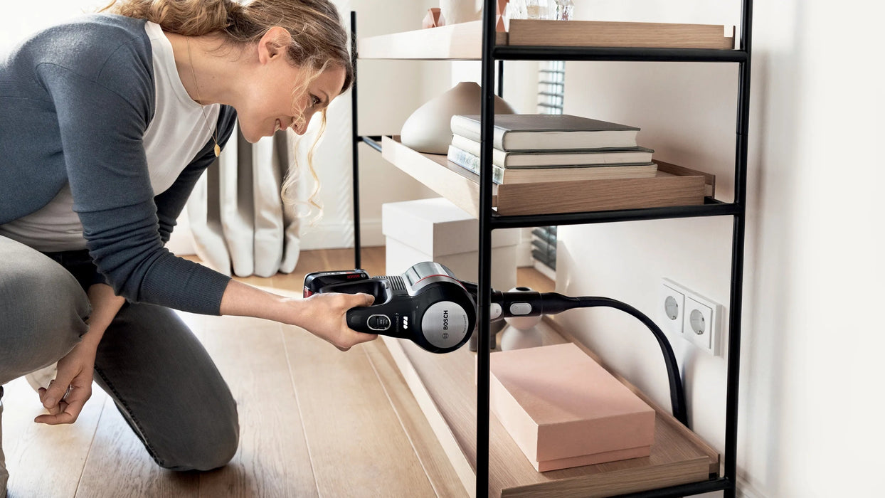 EAN 4242005307036 - Bosch BCS712XXL aspiradora de pie y escoba eléctrica Aspiradora escoba Batería Secar Sin bolsa 0,3 L Negr imagen 13