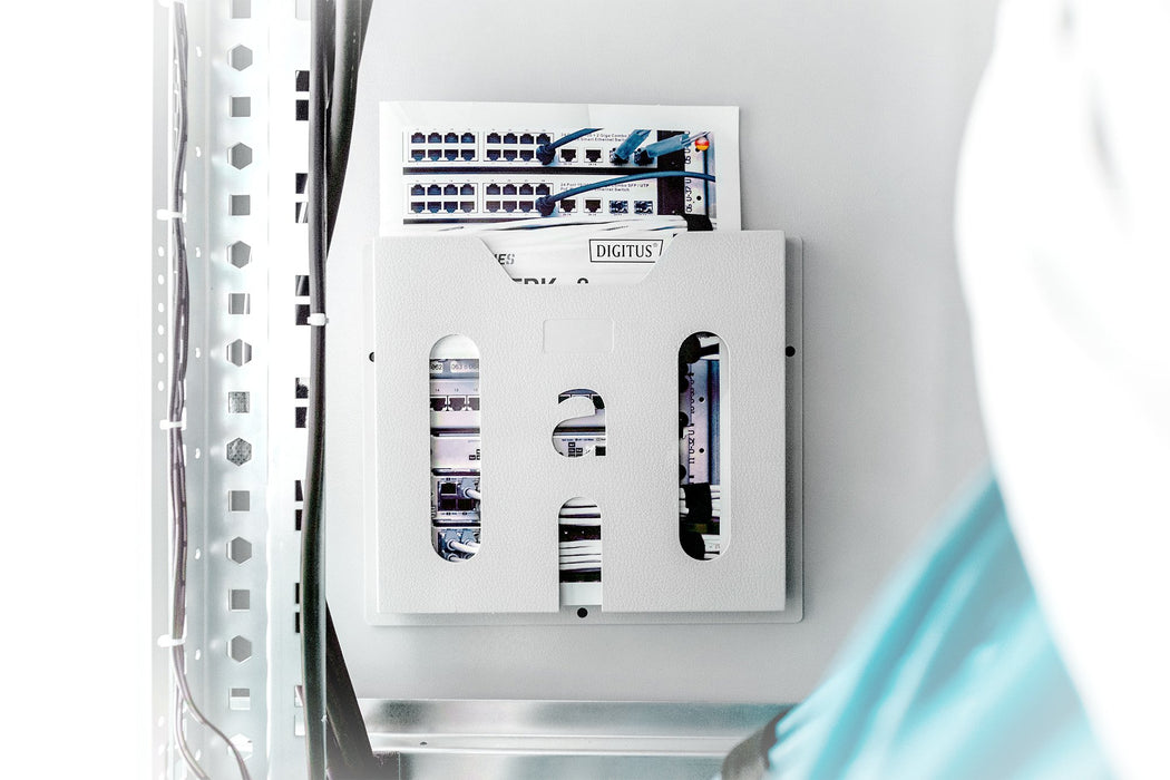 EAN 4016032482321 - Digitus DN-97679 accesorio de bastidor Circuit diagram holder imagen 3