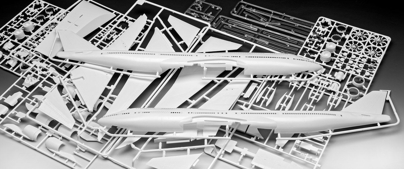 EAN 4009803038919 - Revell Boeing 747-8 Lufthansa "New Livery" Avión imagen 6
