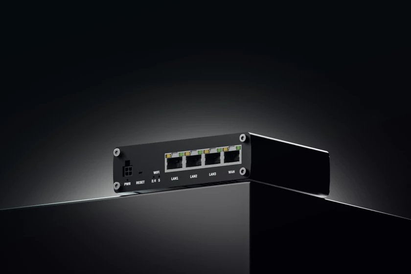 EAN 4779051840489 - Teltonika RUTM10 router inalámbrico Gigabit Ethernet Doble banda (2,4 GHz / 5 GHz) Negro imagen 7