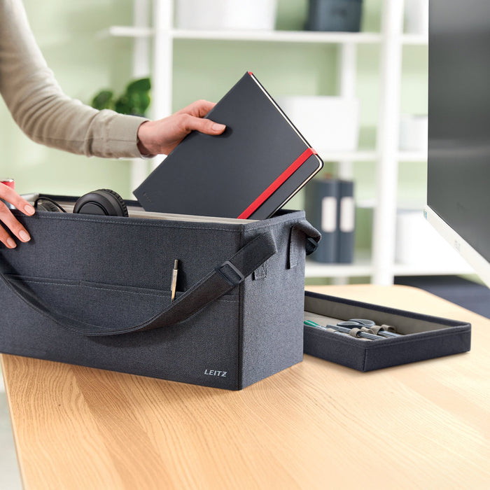 EAN 4002432143061 - Leitz 67230089 caja de almacenaje Bolsa de almacenamiento Rectangular Cartón, Tela Gris imagen 4