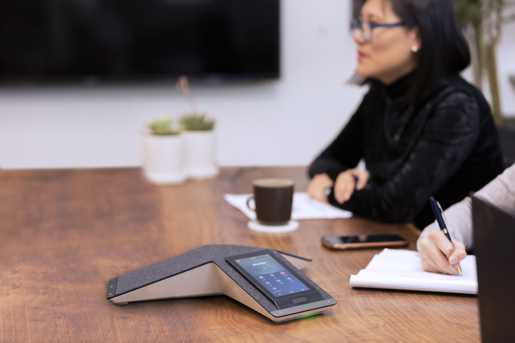 EAN 5715063754986 - Poly Trio C60 IP Conference Phone for Microsoft Teams Full Radio and PoE-enabled Teléfono IP para confere imagen 4