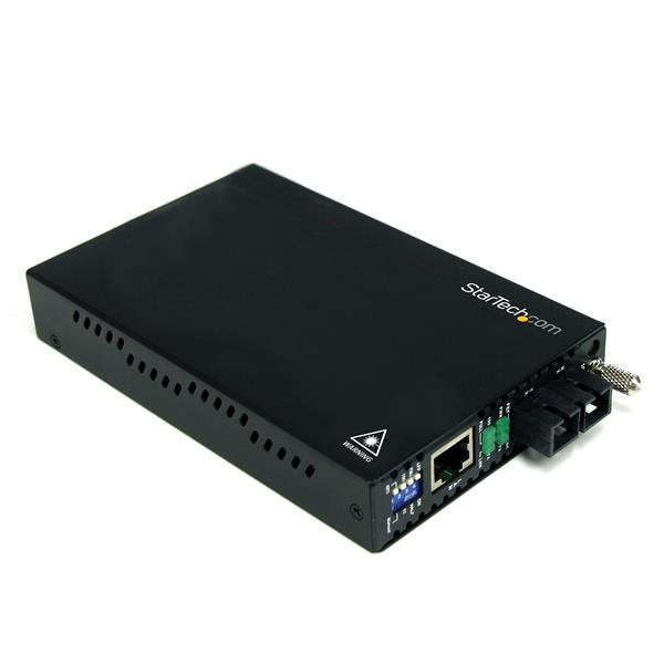 EAN 0065030846264 - StarTech.com ET90110SM302 convertidor de medio 200 Mbit/s 1310 nm Negro imagen 1