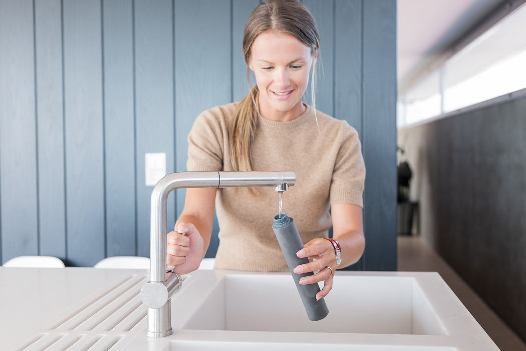 EAN 8059019015675 - Hoover HF322YHM 011 Aspiradora escoba 2 en 1 Batería Secar Tela Sin bolsa 0,7 L 280 W Gris imagen 6