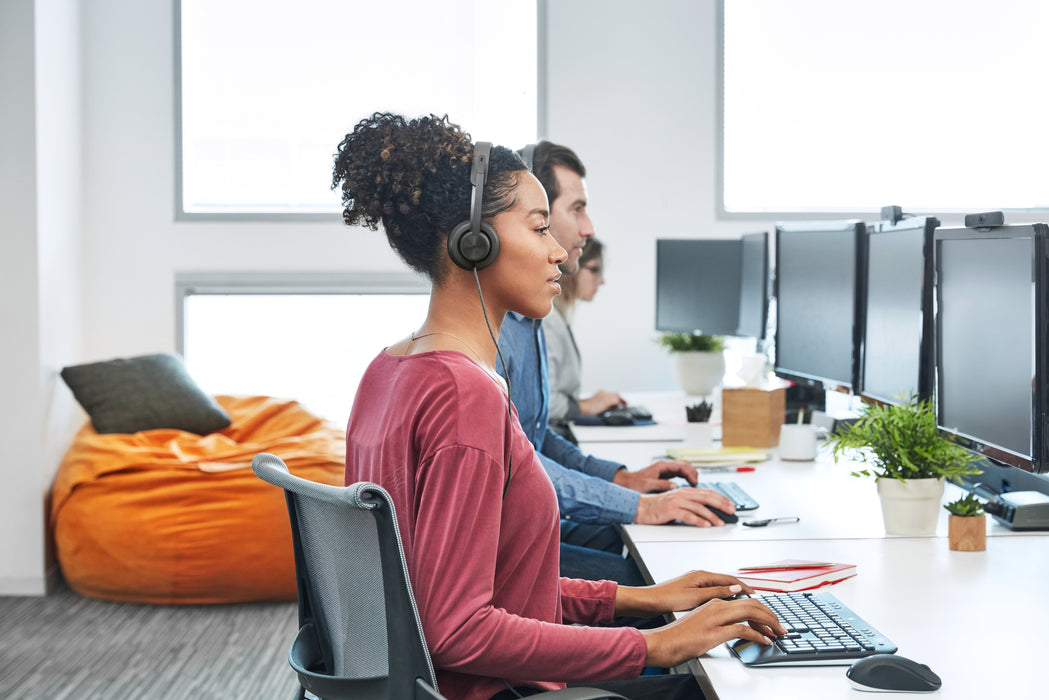 EAN 5099206091610 - Logitech 991-000339 sistema de video conferencia 1 personas(s) 3 MP Sistema de vídeoconferencia personal imagen 4