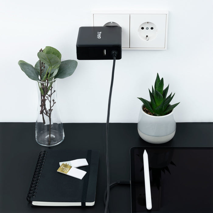 EAN 8433281011991 - TooQ TQLC-USBC90PD adaptador e inversor de corriente Auto 90 W Negro imagen 5