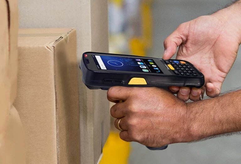 EAN 5704174930730 - Newland MT65 Beluga V ordenador móvil de mano 10,2 cm (4") 480 x 800 Pixeles Pantalla táctil 330 g Negro imagen 4