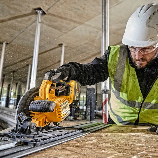 EAN 5035048736388 - DeWALT DCS579NT-XJ sierra circular portátil 19 cm Negro, Gris, Amarillo 5800 RPM imagen 5