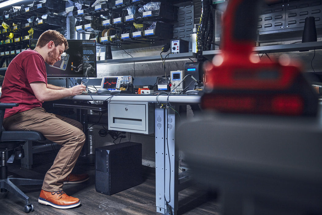 EAN 198122988556 - HP Z2 G9 Intel® Core™ i7 i7-14700K 32 GB DDR5-SDRAM 1 TB SSD Windows 11 Pro Torre Puesto de trabajo AI Wor imagen 5