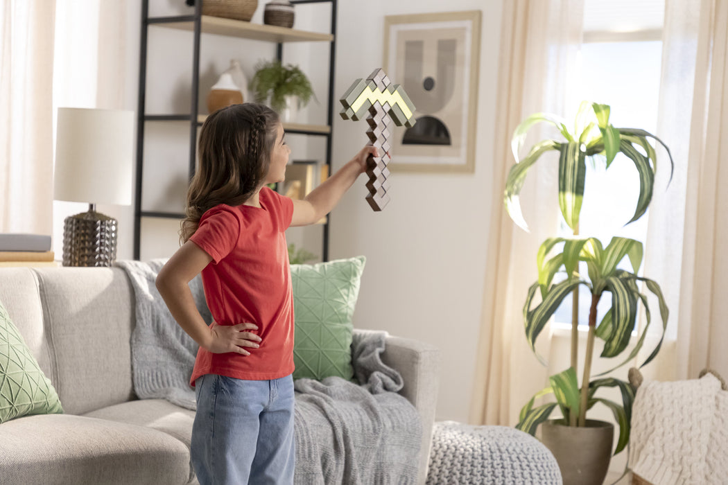 EAN 0194735276424 - Minecraft JCV18 arma de juguete imagen 9