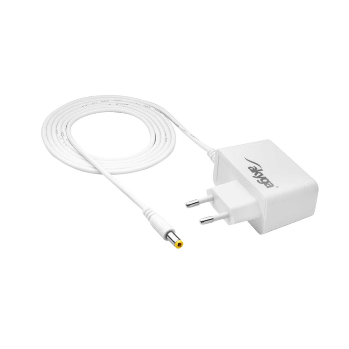 EAN 5901720136466 - Akyga AK-PD-04 adaptador e inversor de corriente Interior 3,3 W Blanco imagen 1