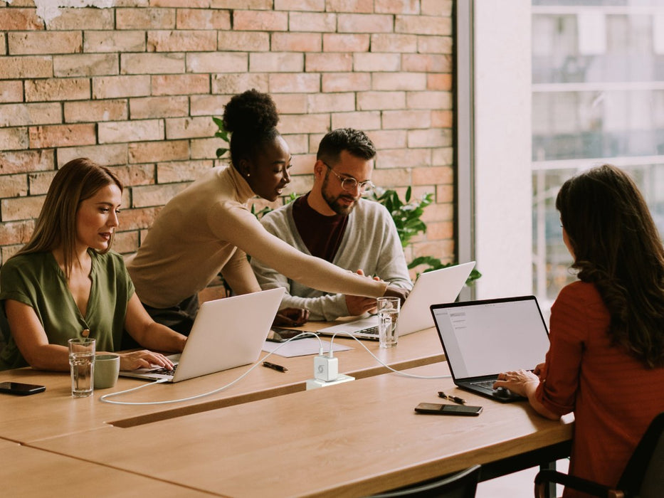 EAN 4711289503217 - AVerMedia GC313Pro Universal Blanco Corriente alterna Carga rápida Interior imagen 9