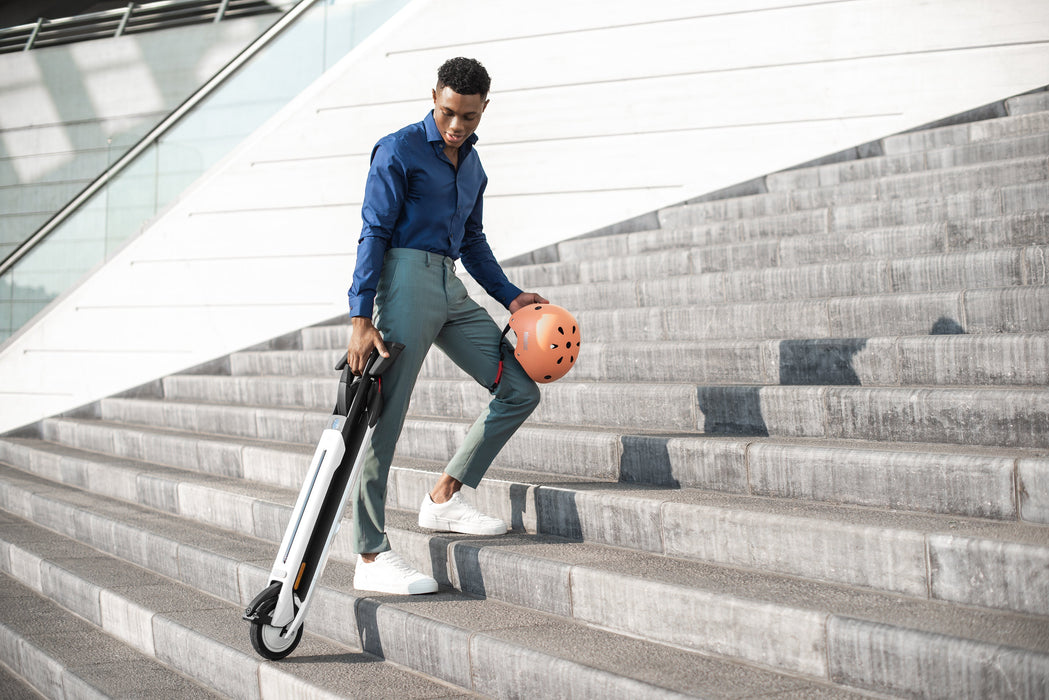 EAN 8719324556972 - Ninebot by Segway Air T15E Negro, Blanco 20 kmh 4,65 Ah imagen 15