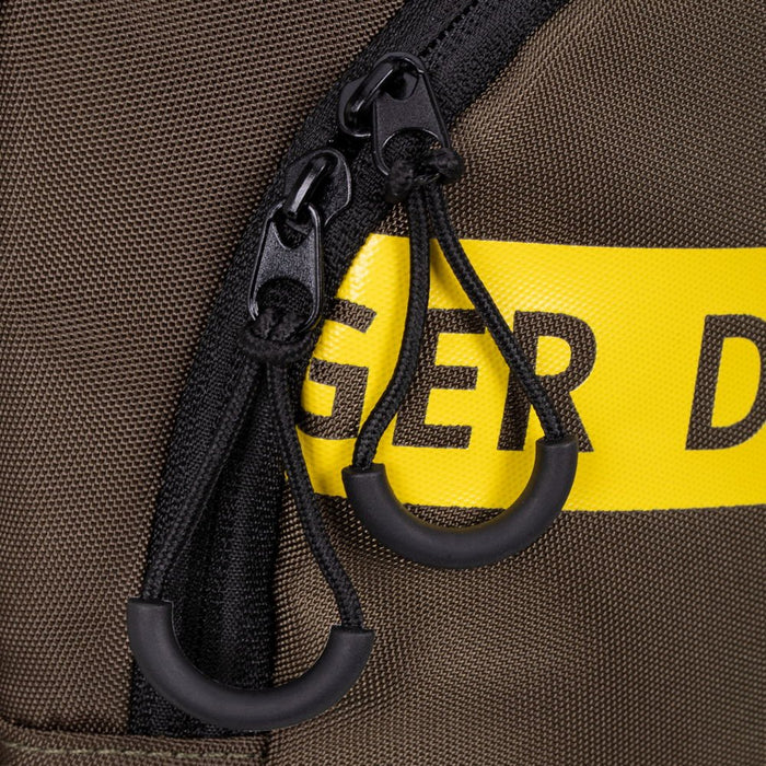 EAN 4260709010489 - Rivacase Erebus 39,6 cm (15.6") Mochila Caqui, Amarillo imagen 13