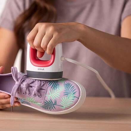 EAN 0093573767142 - Cricut EasyPress Mini 120 V Negro, Rojo, Blanco imagen 11