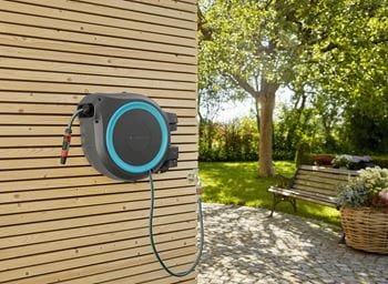 EAN 4078500052047 - Gardena 18625-20 carrete de manguera de jardín Carrete de pared Automático Negro, Azul imagen 4