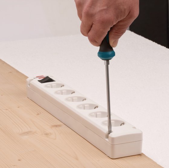 EAN 4007123643288 - Brennenstuhl 1150650326 base múltiple 3 m 6 salidas AC Interior Blanco imagen 3