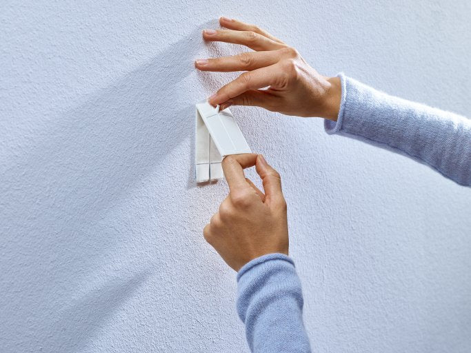 EAN 4042448340511 - TESA 77777-00000 gancho para almacenamiento Interior Gancho universal Rojo, Blanco 2 pieza(s) imagen 23