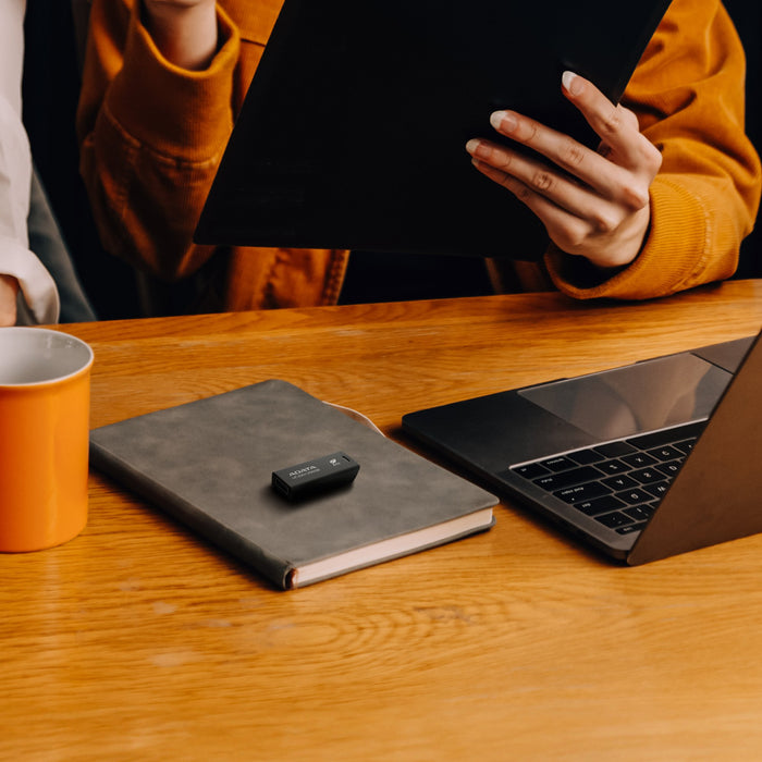 EAN 4711085949295 - ADATA UC320 unidad flash USB 64 GB USB tipo A 3.2 Gen 1 (3.1 Gen 1) Negro imagen 6