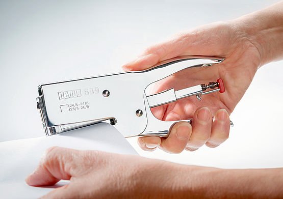 EAN 4009729061763 - Novus B 39 Chrome Gris imagen 3