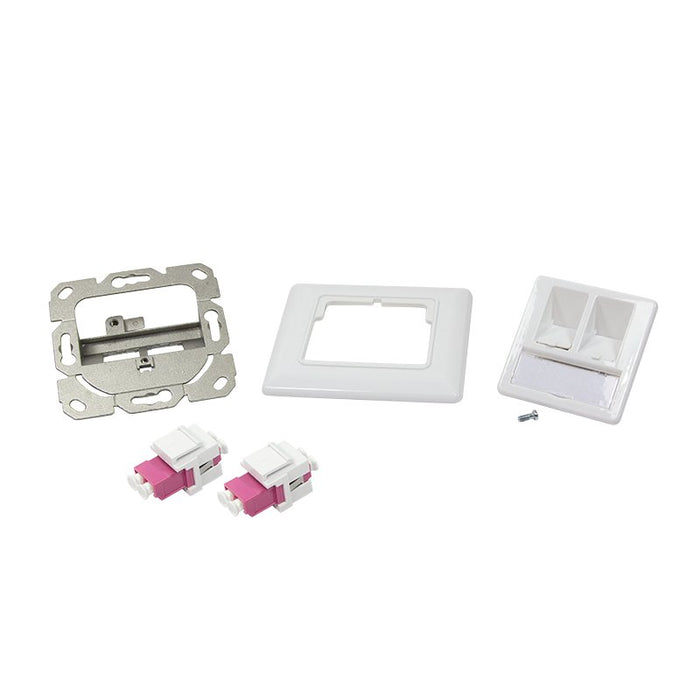 EAN 4052792053197 - LogiLink NK4024 toma de corriente LC-D Blanco imagen 4