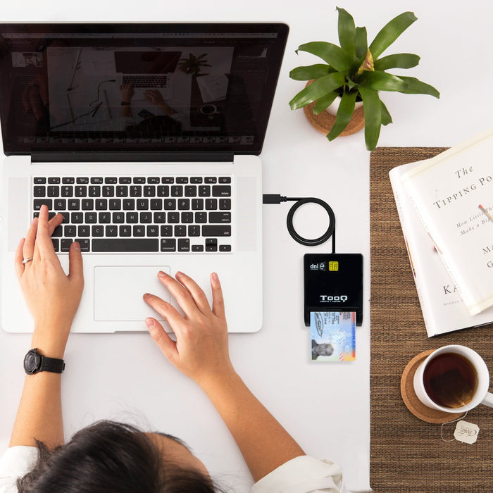 EAN 8433281010376 - TooQ TQR-211B lector de tarjeta inteligente Interior USB 2.0 imagen 5