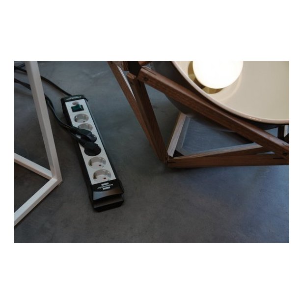 EAN 4007123624225 - Brennenstuhl 1951560100 base múltiple 3 m 6 salidas AC Interior Negro, Verde claro imagen 3