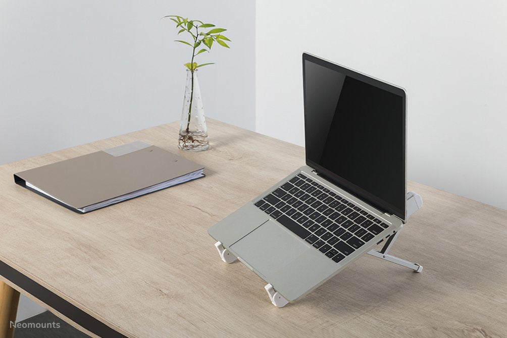 EAN 8717371448349 - Neomounts NSLS010 soporte para ordenador portátil Plata 43,2 cm (17") imagen 16