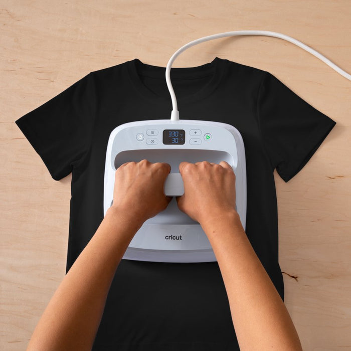 EAN 0093573984471 - Cricut Joy Xtra Smart Iron-On Rollo de vinilo de termotransferencia Vinilo de termotransferencia liso imagen 5