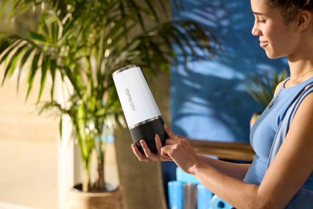 EAN 8006447003774 - NutriBullet Flip 0,59 L Batidora de vaso portátil Negro, Blanco imagen 5