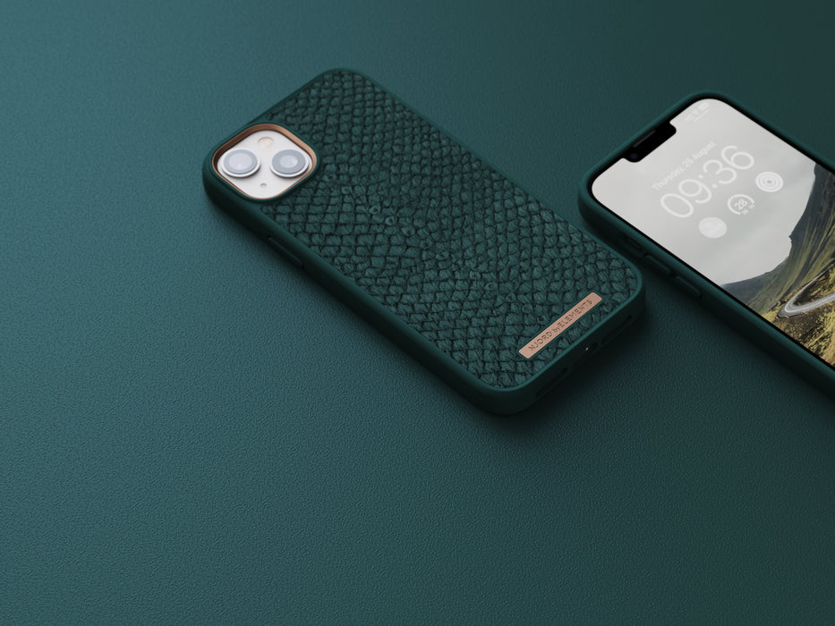 EAN 8720574620856 - Njord byELEMENTS Salmon Leather Magsafe funda para teléfono móvil 17 cm (6.7") Verde imagen 21