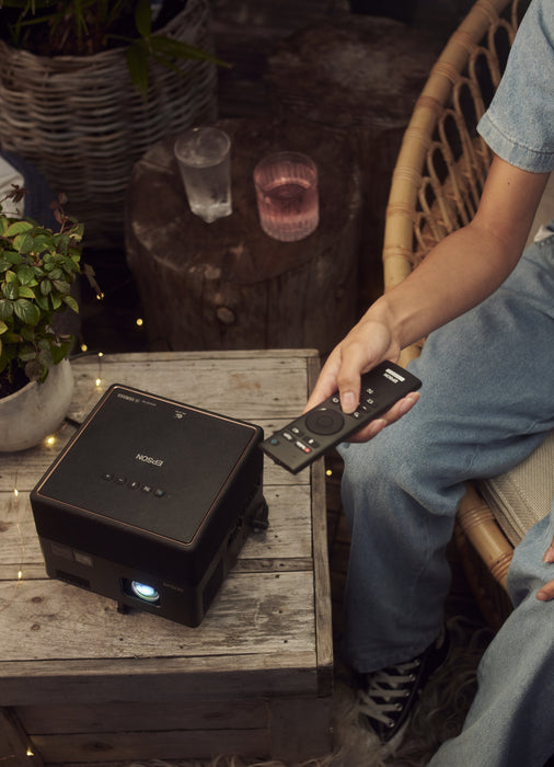 EAN 8715946688787 - Epson EF-12 imagen 31